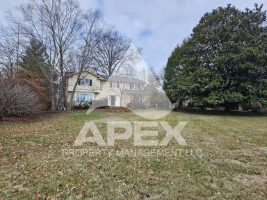Main picture of 9505 Briarwood Dr