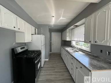Main picture of 206 Bies St