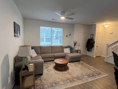 Main picture of 5070 Hawkins Mill Way