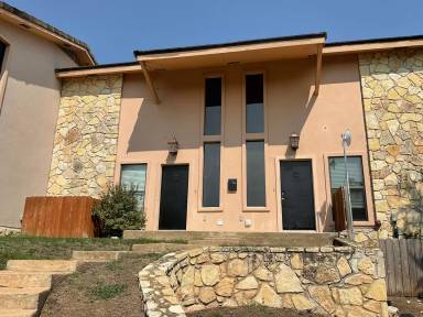 Main picture of 800 Grassy Knl