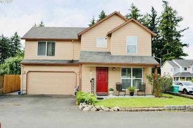 Main picture of 589 NE 200th Pl