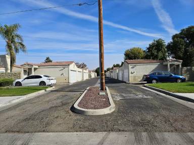 Main picture of 1936 Palm Ave