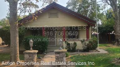 Main picture of 621 Oak St