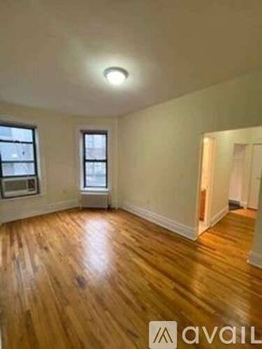 Main picture of 310 E 19th St