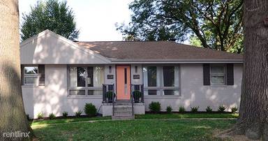 Main picture of 3330 S 82nd St