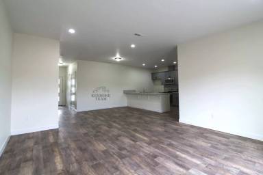 Main picture of 1009 S Cedar Pl