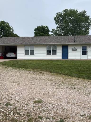 Main picture of 36 SW County Road BB