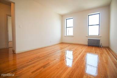 Main picture of 1425 Dr Martin L King Jr Blvd