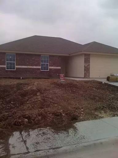 Main picture of 1002 Leah Dr