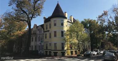 Main picture of 31 Q St NE