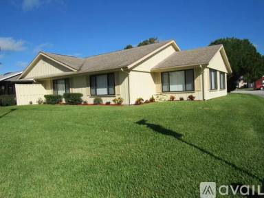 Main picture of 2 Stymie Ln