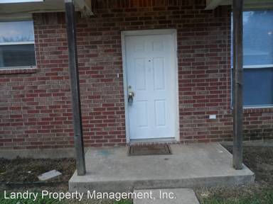 Main picture of 305 Pecan St