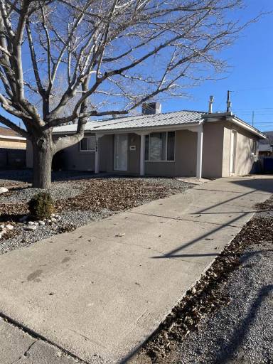 Main picture of 2904 Garcia St NE