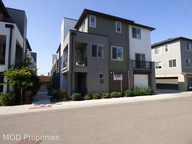 Main picture of 4140 E Warren Ave