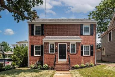 Main picture of 819 Weedon St