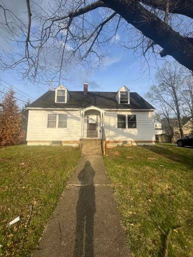 Main picture of 321 S Clifton Ave