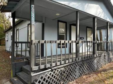Main picture of 7121 Bloxham Ave