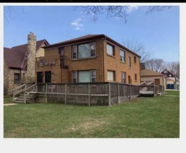 Main picture of 3144 N 47th St