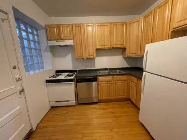 Main picture of 2459 N Spaulding Ave