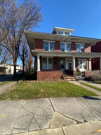 Main picture of 611 N George St