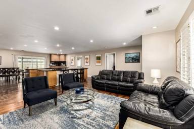 Main picture of 8719 E Osborn Rd