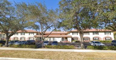 Main picture of 10701 Royal Palm Blvd
