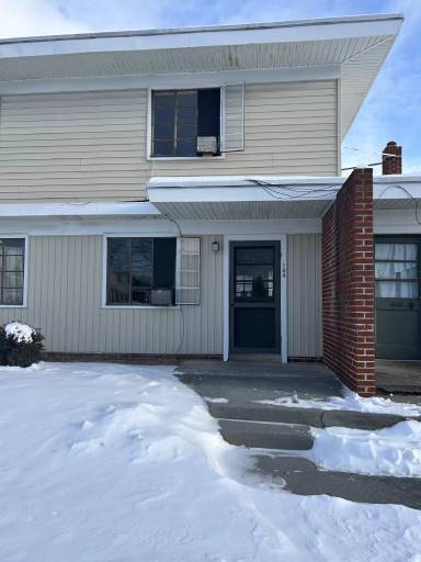 Main picture of 104 Holliday Dr