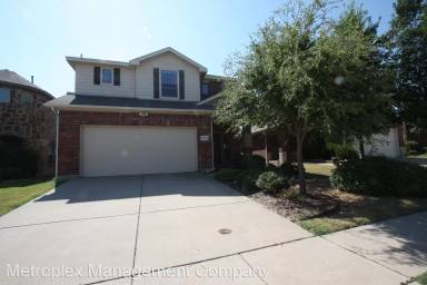 Main picture of 12164 Walden Wood Dr