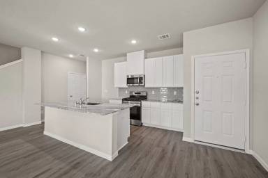 Main picture of 15022 Alkay St