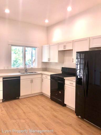 Main picture of 1302 F St