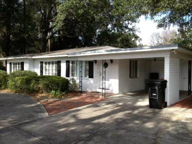 Main picture of 2348 SW 2nd Ave