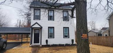 Main picture of 2304 E High St