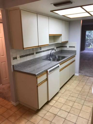 Main picture of 5775 Park St N