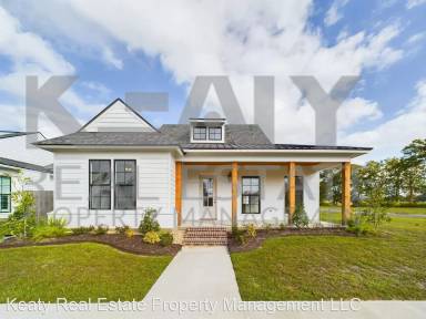 Main picture of 100 Shadow Bend Dr