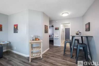 Main picture of 3477 Wightman St