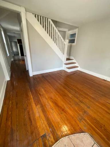 Main picture of 5729 Govane Ave