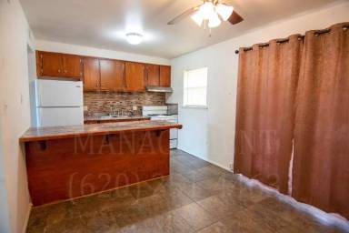 Main picture of 403 W 9th St