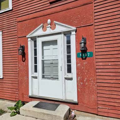 Main picture of 6137 Memorial Dr