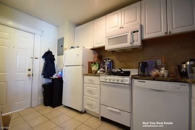 Main picture of 39 Hemenway St