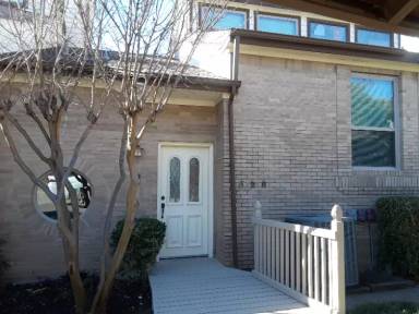 Main picture of 528 Yacht Club Dr