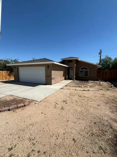 Main picture of 6263 Lupine Ave