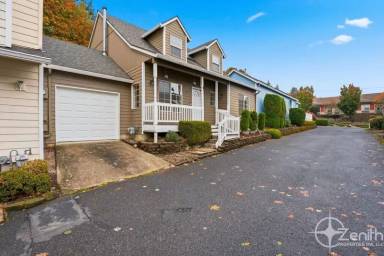 Main picture of 419 NE 7th Ave