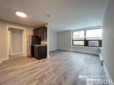Main picture of Wellington Place Apartments