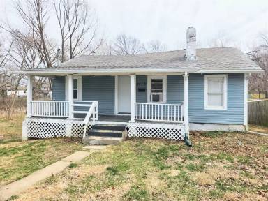 Main picture of 1419 N Lynn St