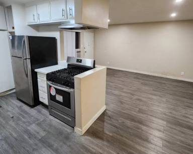 Main picture of 2619 Brighton Ave