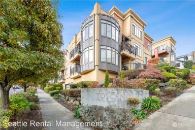 Main picture of 907 Warren Ave N