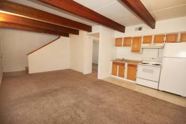 Main picture of 627 W 13th St