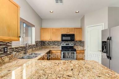 Main picture of 2737 E La Costa Dr