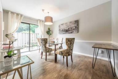 Main picture of 236 Triumph Dr NW