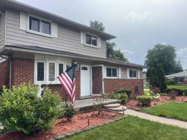 Main picture of 4420 Stratford Dr